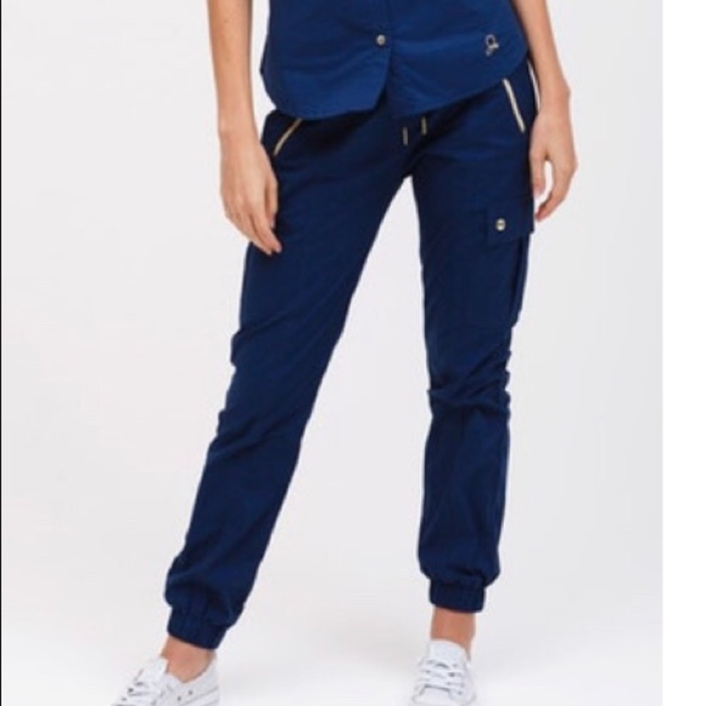 Scrub bottoms